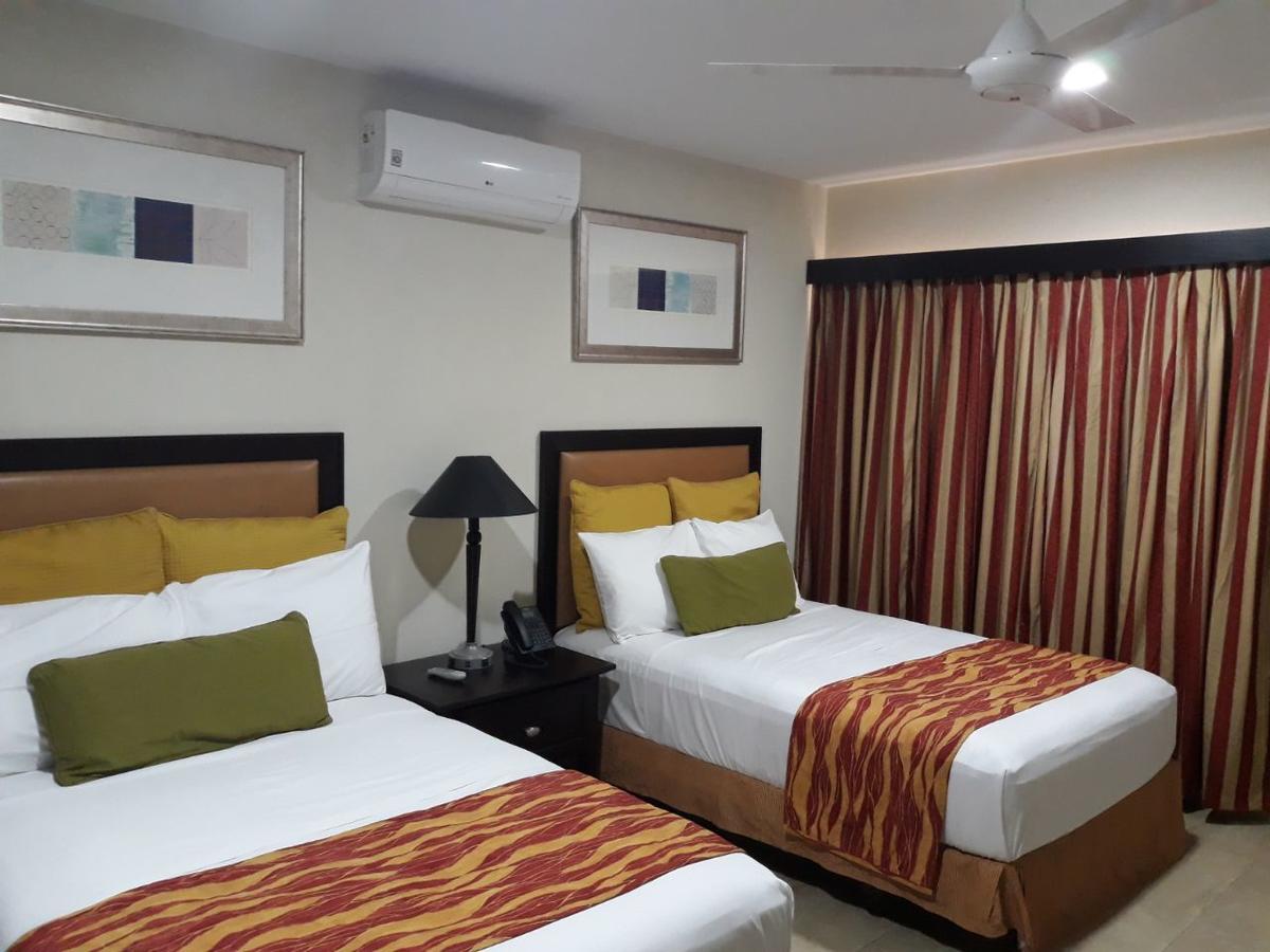 Hotel El Viejo Inn تشينانديغا المظهر الخارجي الصورة